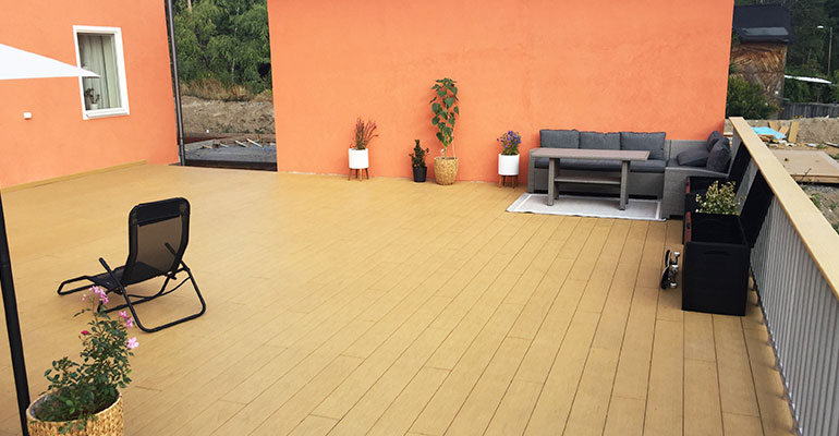 outdoor composite decking