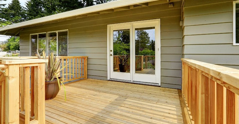 Outdoor-Deck-Posts