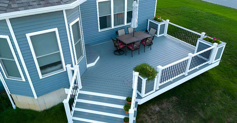 Deck-Colors-for-Blue-Homes