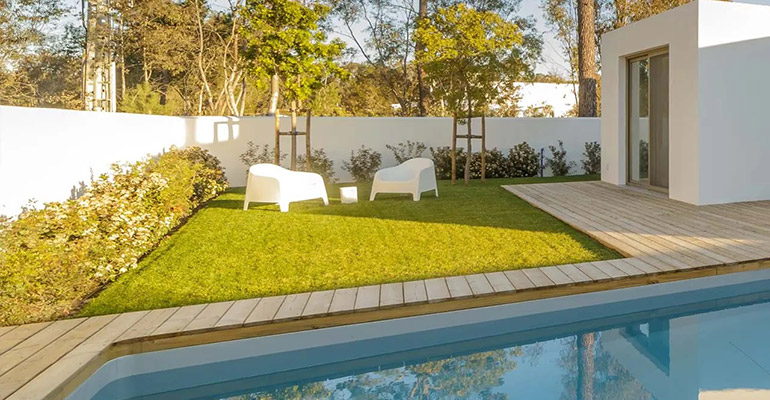 above-ground pool deck