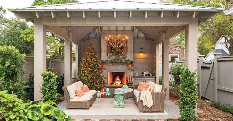 Christmas Deck Decorating