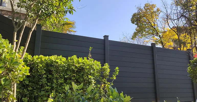 How to Paint a Fence?