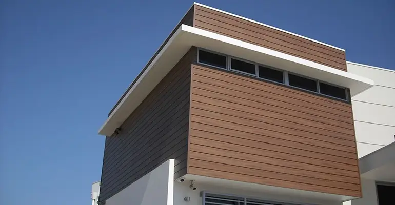 Comparing Composite Siding and Vinyl Siding